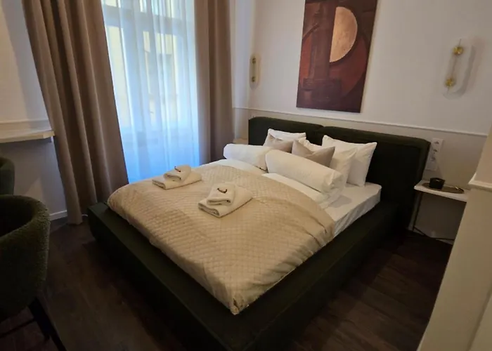 V15 Luxury In The Heart Of
